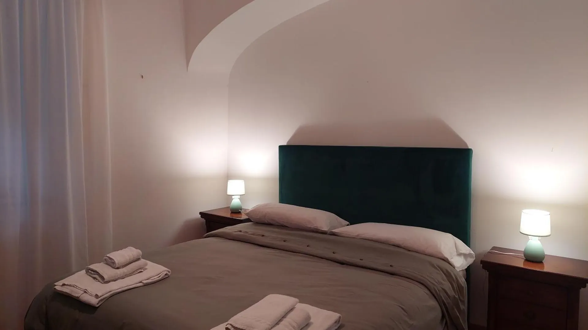 Apartment Appartament La Maison Petit Napoli